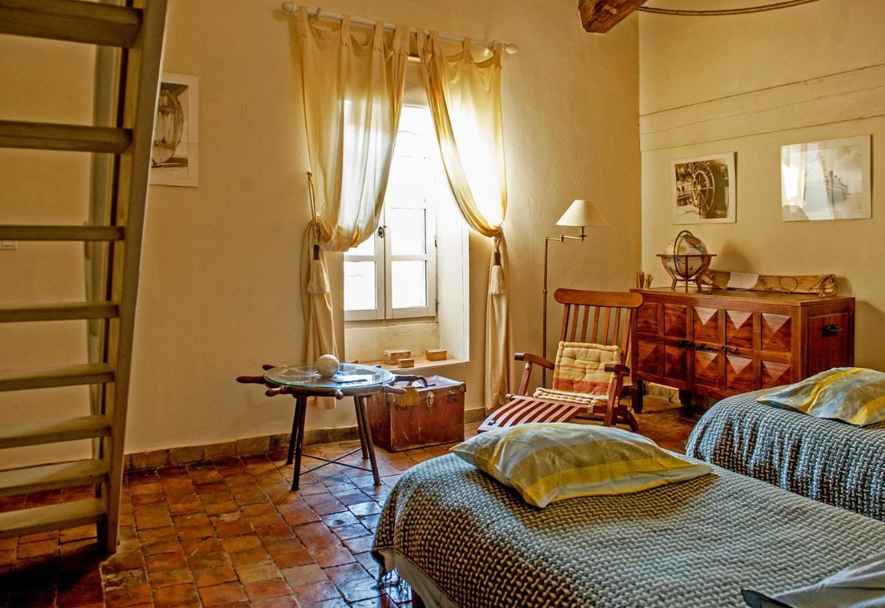 Demeure De Digoine "Chambre D'Hotes" Bourg-Saint-Andéol Екстериор снимка